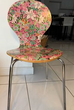 Chair floral