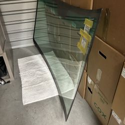 Sprinter Cutaway/Cab-Chassis Windshield — DW01577 GGN (FYG) — New — OC Pickup Never Installed (Priced to Sell)