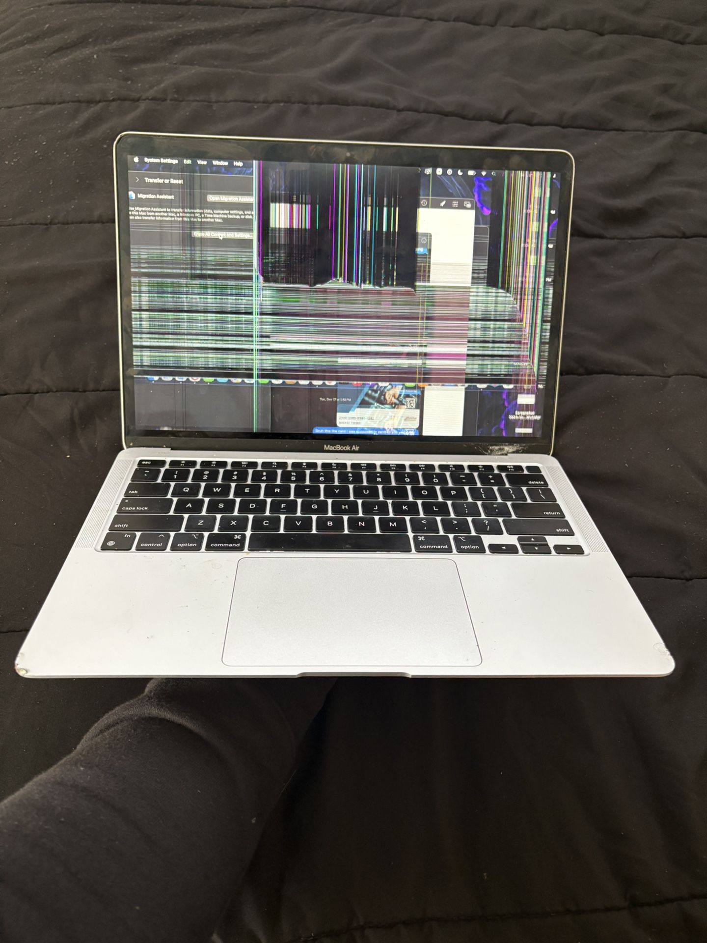 Macbook Air 2020 *For parts*
