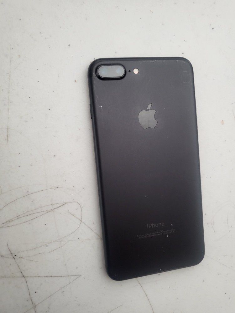 Apple iPhone 7 plus 32 GB UNLOCKED. COLOR BLACK. WORK VERY WELL.PERFECT CONDITION. 