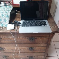 Apple Laptop With Charger