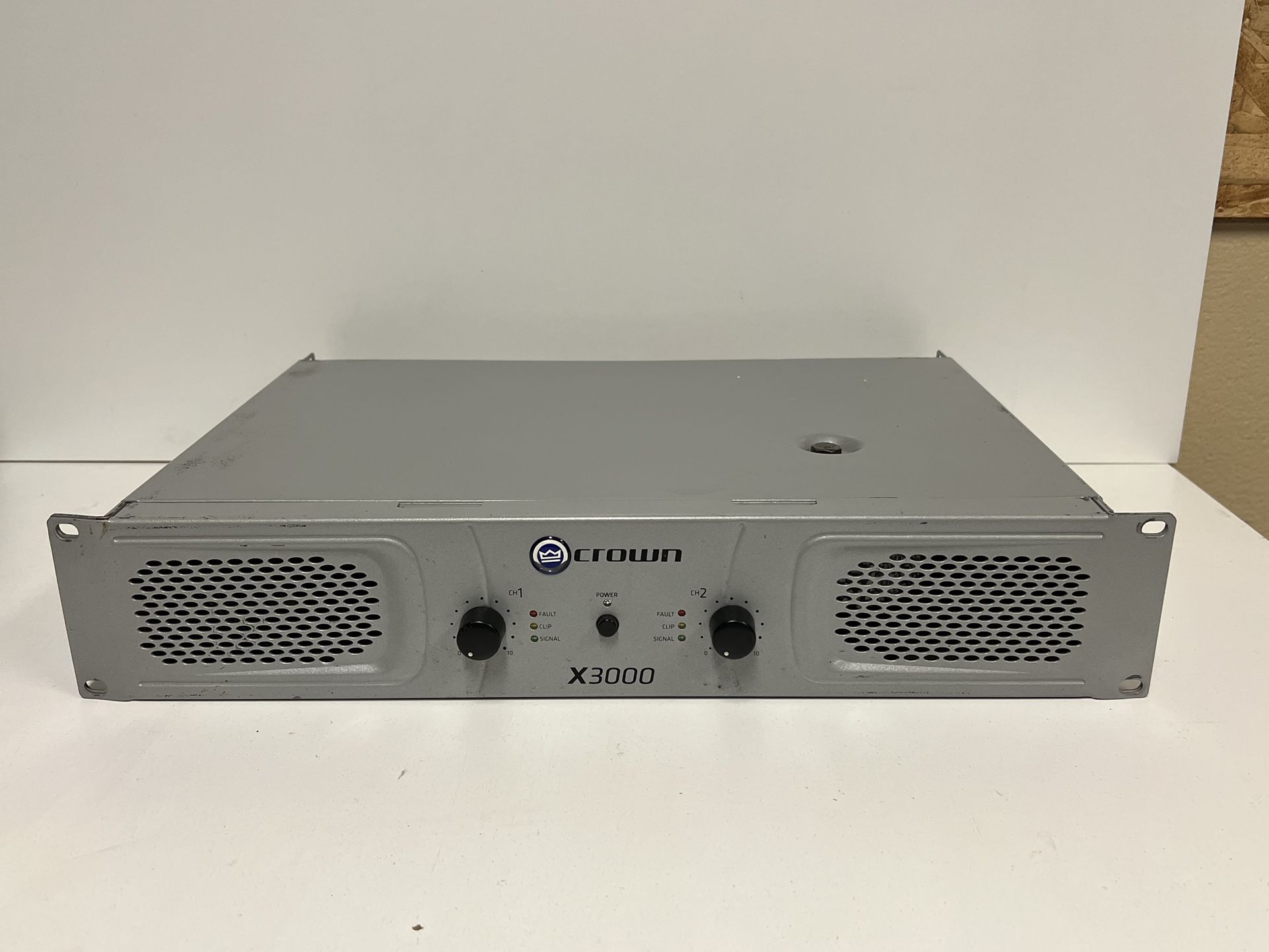 Crown X3000 2 Channel 600W Amplifier