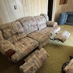 Sofa With 2 Manual Recliners