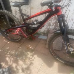 YT Capra Full Suspension MTB