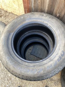 3 Toyo open country tires in ok shape