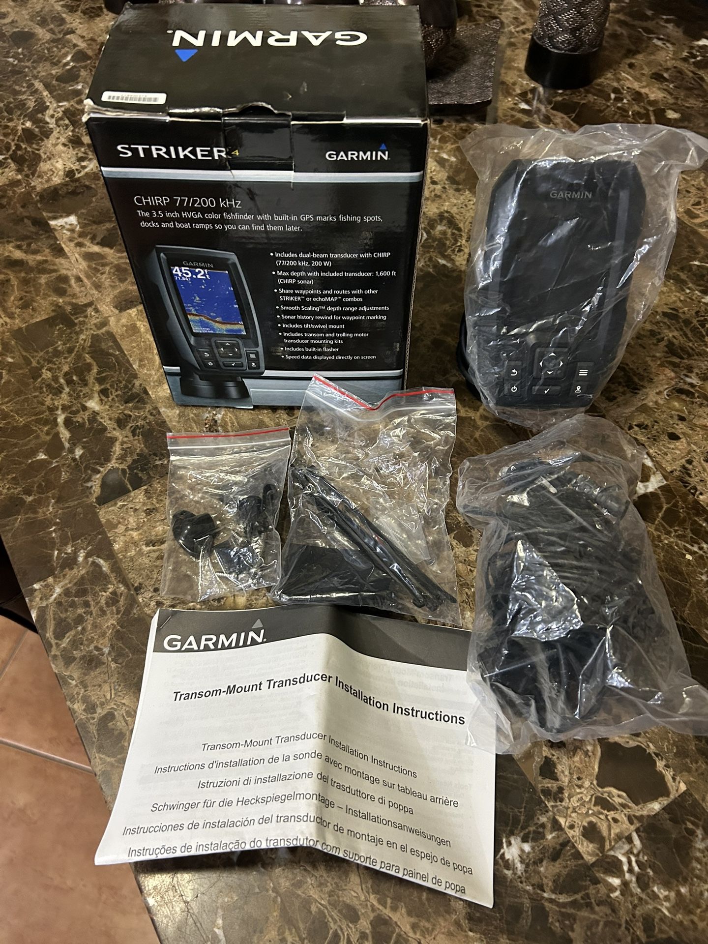 STRIKERâ„¢ 4 Fishfinder with Dual Beam Transducer