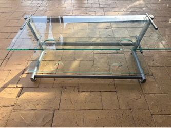 Modern Glass TV Stand / Entertainment