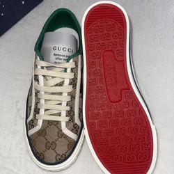 WOMEN GUCCI SHOES