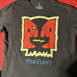 Pink Floyd shirt