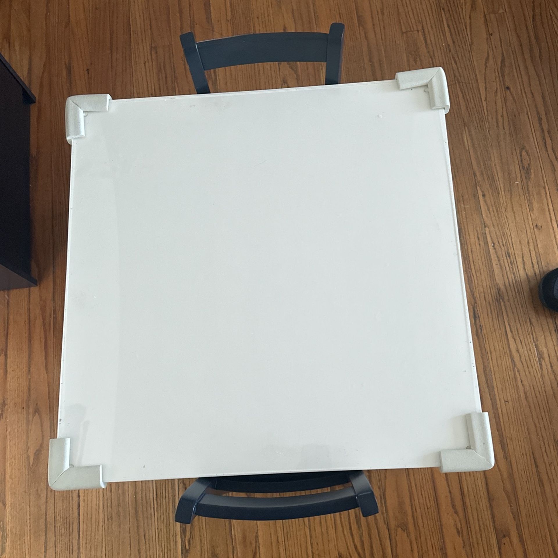 Pottery Barn Kids Table With 2 Set Of Chair