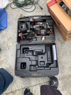 Craftsman set electric tools needs a battery