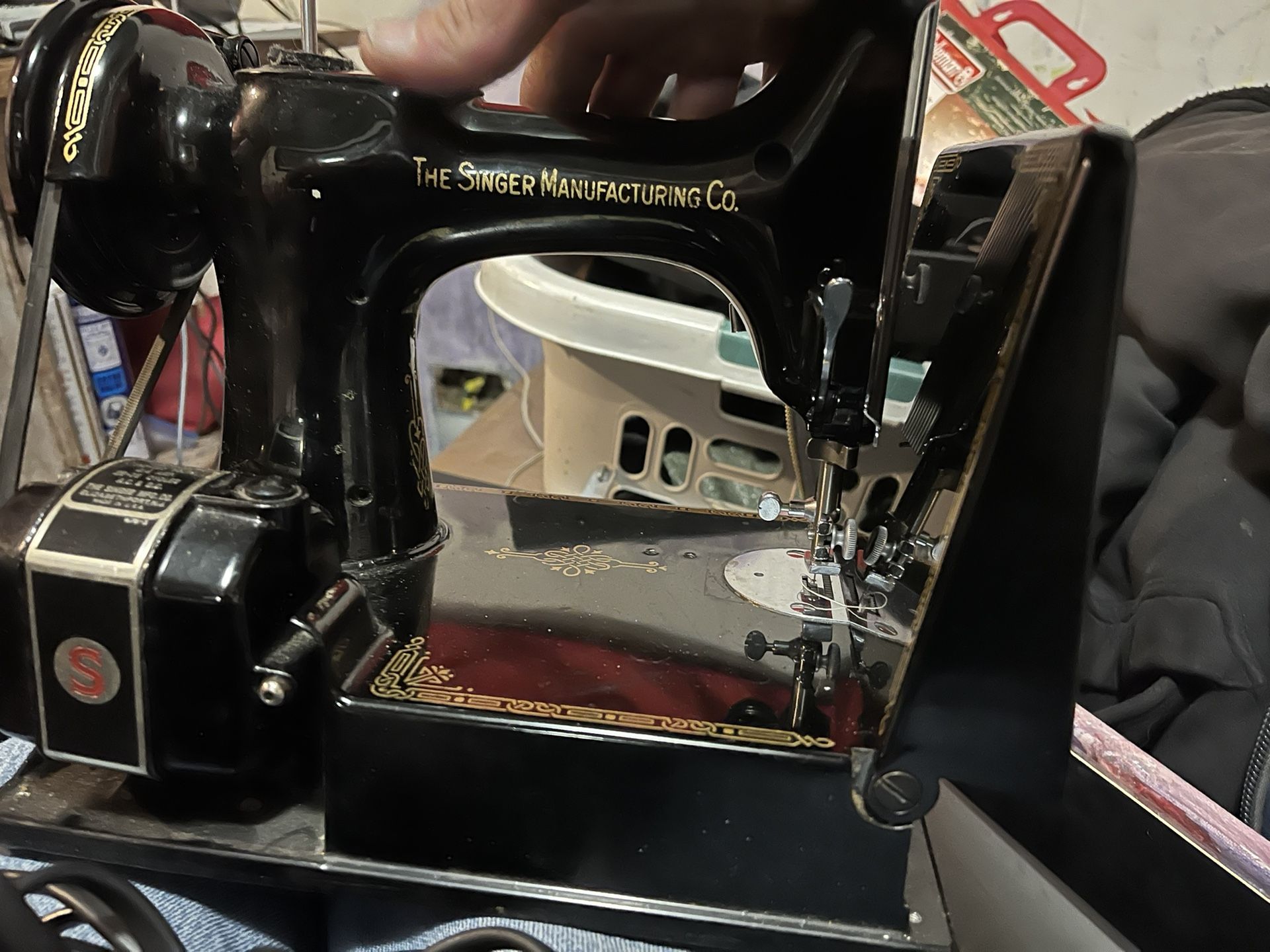 1933 Singer 221 Sewing Machine 