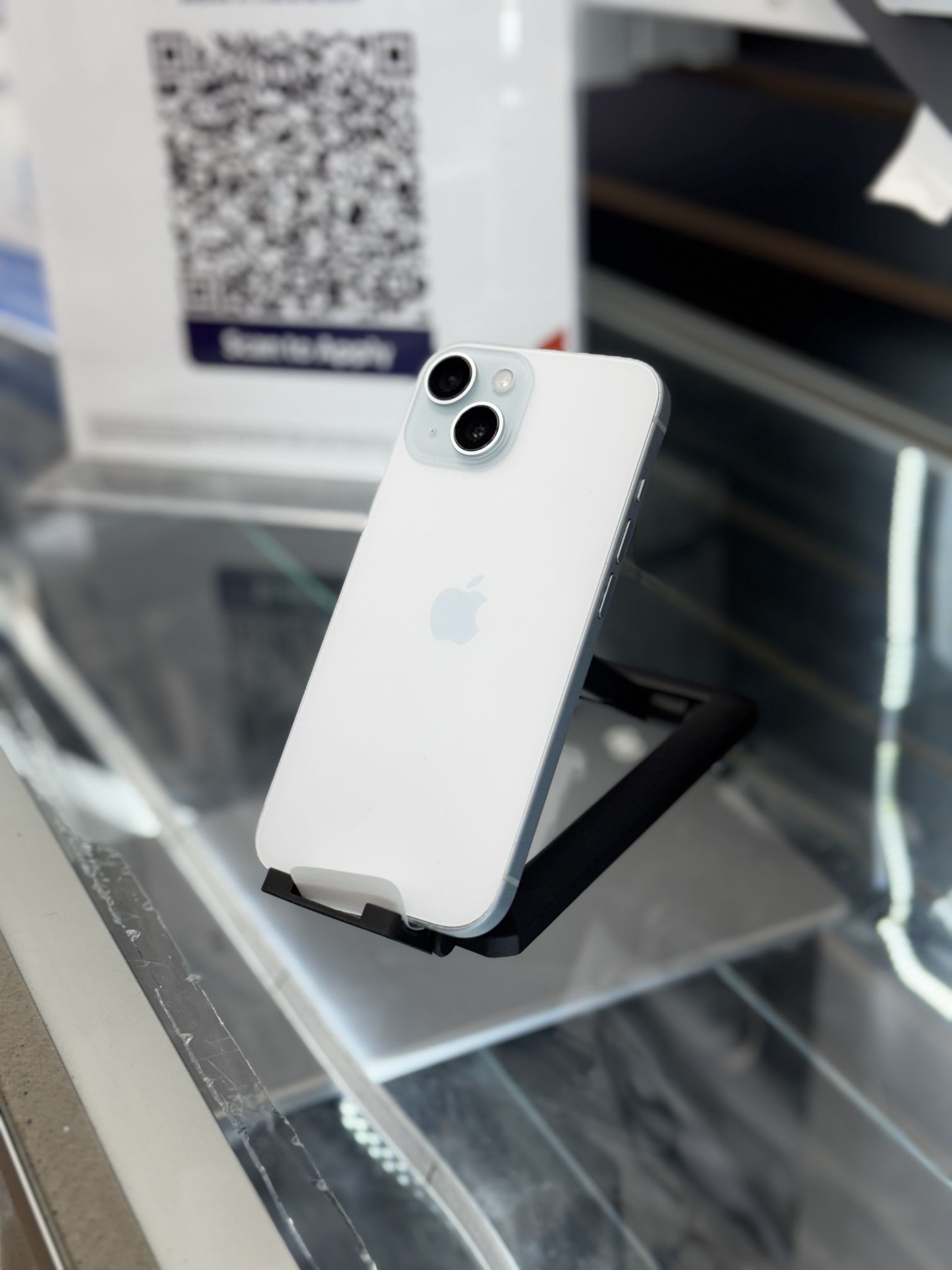 iPhone 15 (Factory Unlocked)