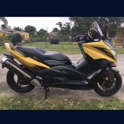 Yamaha TMax 500 