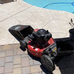 CRAFTSMAN M140 160 cc 21 in Gas Push Lawn Mower With Honda Engine for Sale in Scottsdale AZ OfferUp
