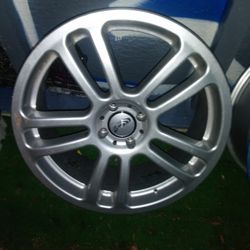 2 Brand New Vesta 18x7 Rims