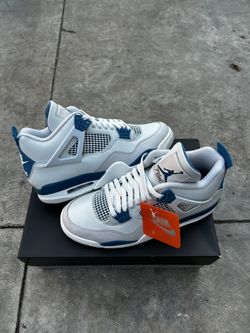 Jordan 4 Military Blue