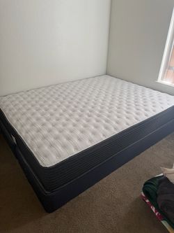 Beautyrest Silver BRS900 Extra Firm 12" Innerspring Mattress