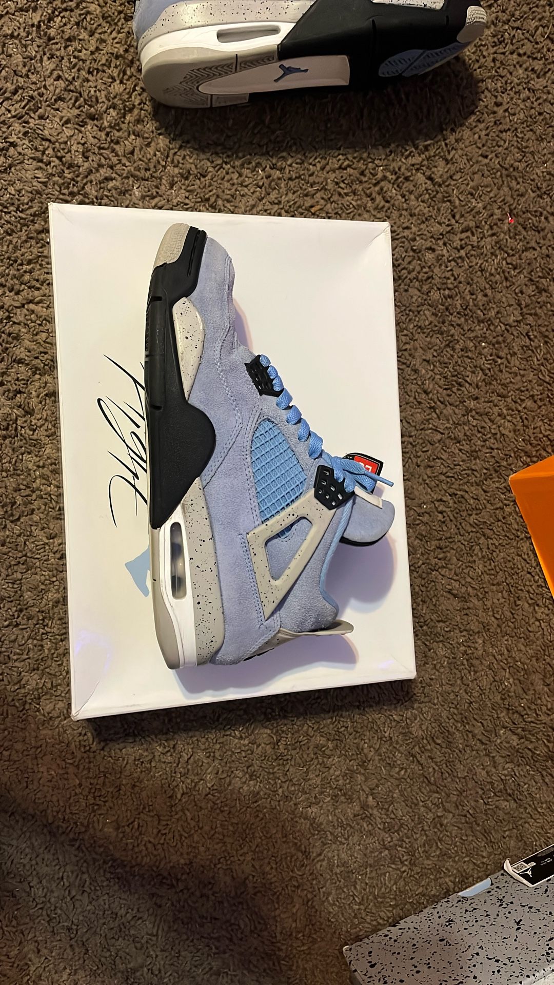 Air Jordan 4 Retro University Blue/Black Size 8.5