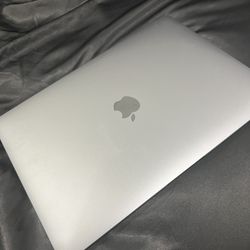 MacBook Air 2020 i3 13.3 Inch