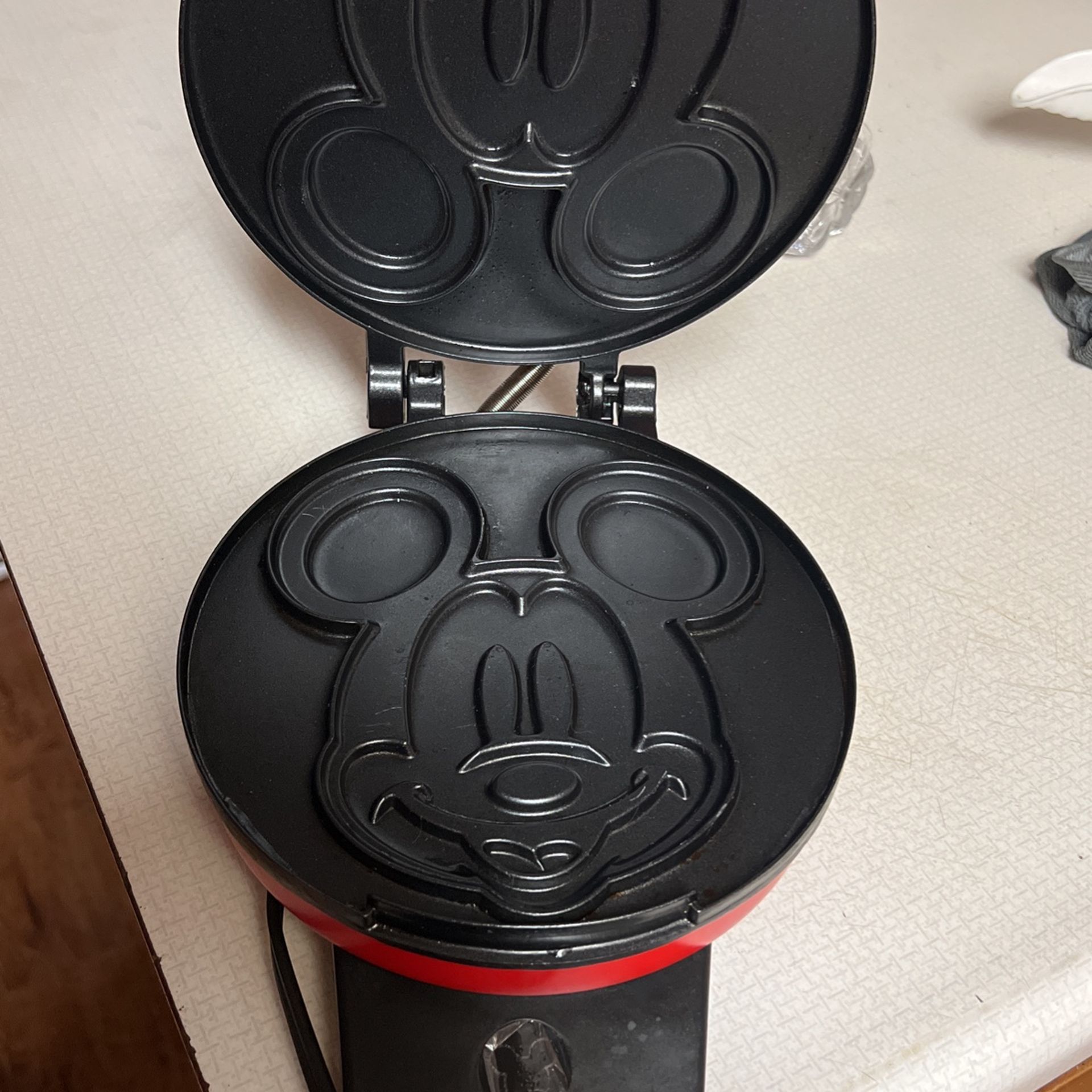 Disney Mickey Mouse Waffle Maker for Sale in San Diego, CA - OfferUp