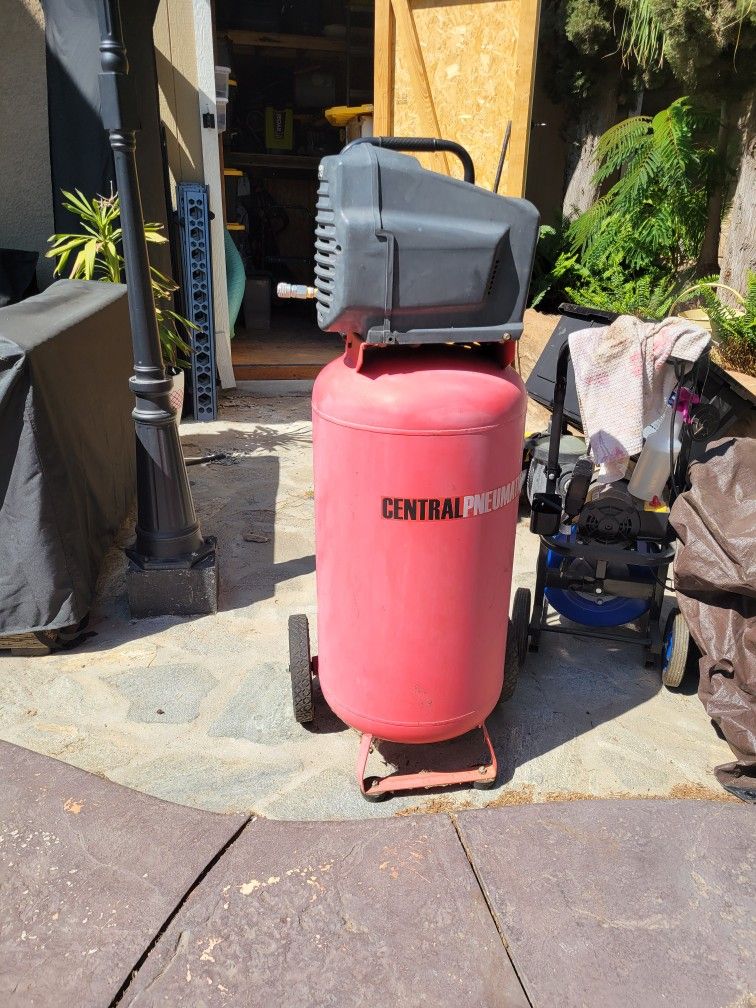 Air Compressor 26 Gallon 150 Psi