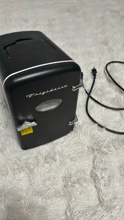 Frigidaire mini fridge
