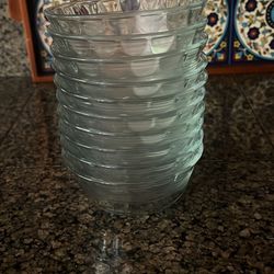 Pyrex Small Bowls 