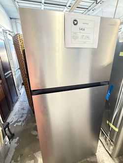 Hisense Top-Freezer Refrigerator Stainless Steel