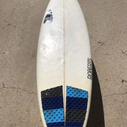 Robert’s Surfboard The Black Punt Shortboard 