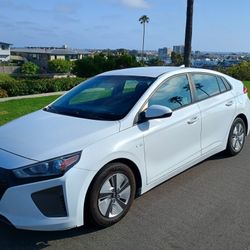 2019 Hyundai Ioniq Hybrid Blue Clean Title No Issues Smogged 700miles Per Tank 