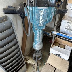Makita jackhammer