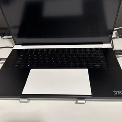 Razer Blade 16 2023