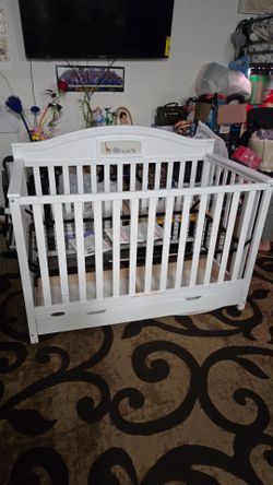 Graco Story 5 in 1 Convertible Crib