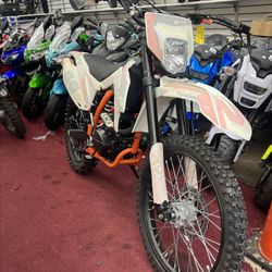 Brand New 2023 250cc Xmotos Dirt Bike