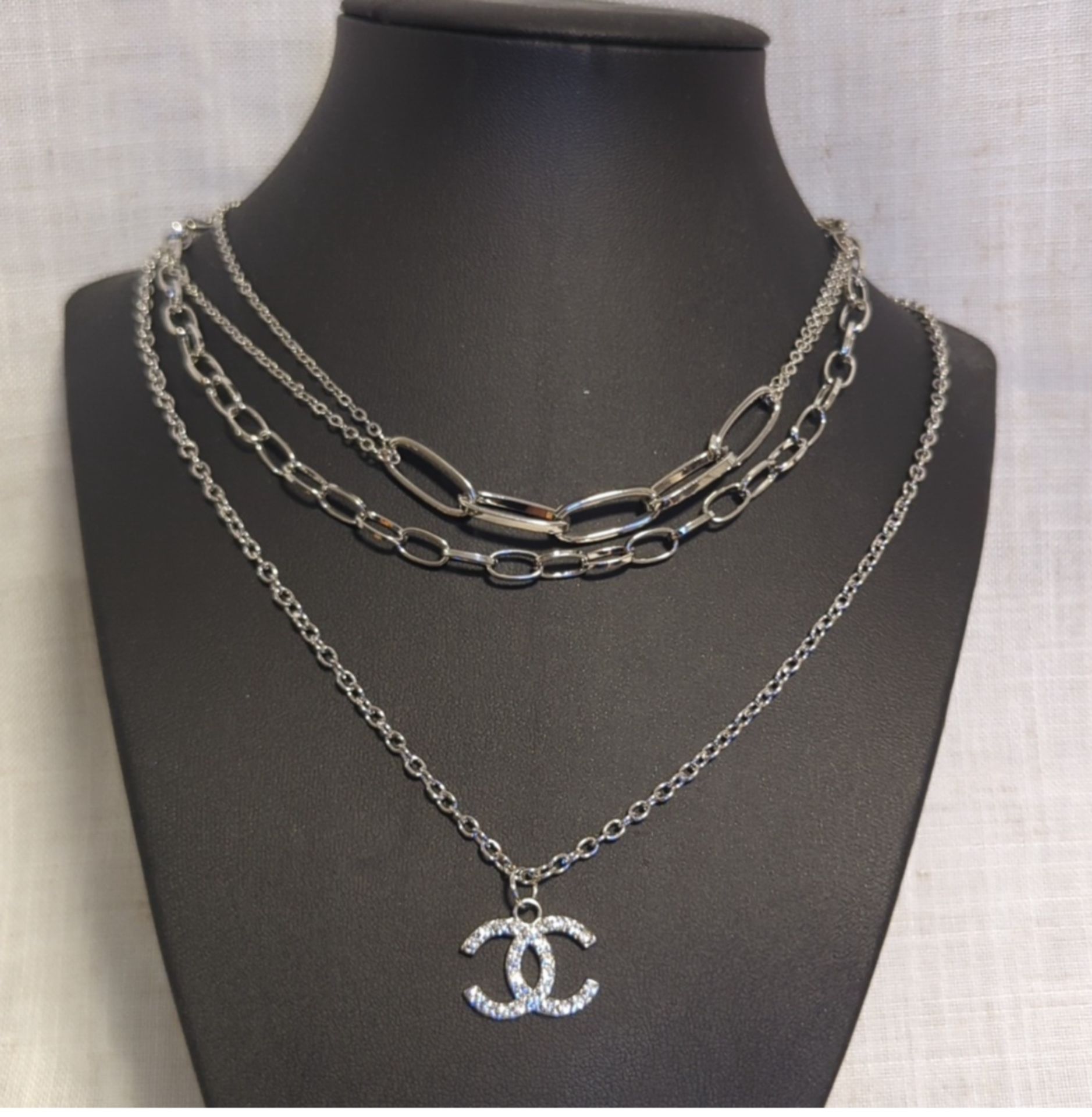 Silver Fashion channel Necklace 3 Piece Set BRAND NEW