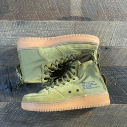 Nike SF airforce One Mid 6.5 Youth