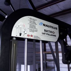 Nautilus Nitro Latt Pull 