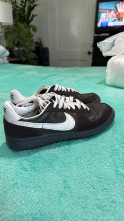 Women size 8.5 Nike shoes
