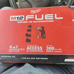 M12 Milwaukee Drill/driver Kit