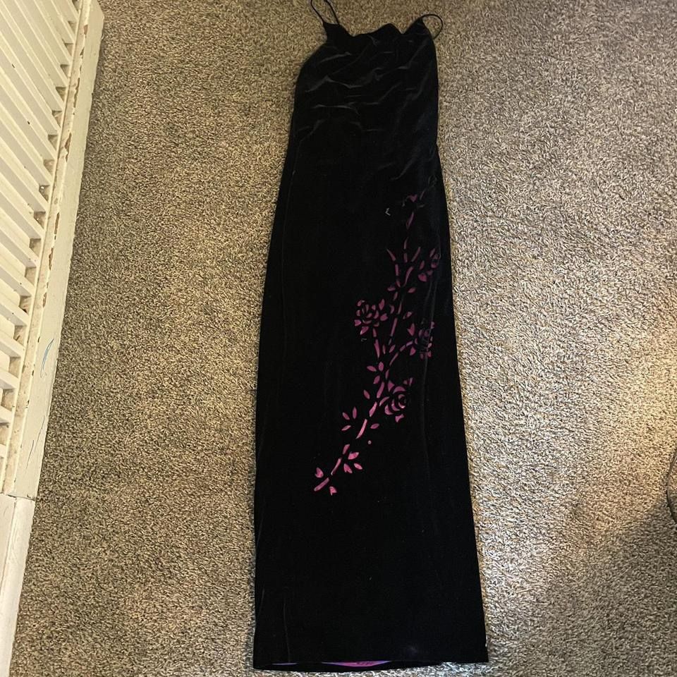 De-Laru Sheila Yen Black Velvet Dress Size 5/6