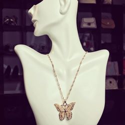 Fashion Butterfly 🦋 Pendant Necklace