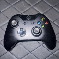 Xbox One Controller (Black)