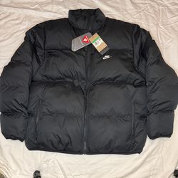 (NEW/NWT) Nike Sportswear Club Men's Therma-FIT Down Puffer Jacket - Black (Men’s X-Large)