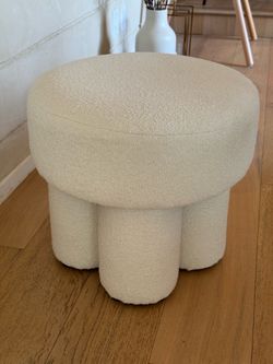 White Bouclé Round Ottman