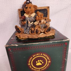 Boyds Bears & Friends 1994 " Miss Bruin and Bailey... The Lesson" Figurine 