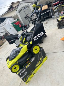 Shop RYOBI 40V HP Brushless 20 in. Cordless Electric Battery Walk Behind Self-Propelled Lawn Mower with 6.0 Ah Battery and Charger
