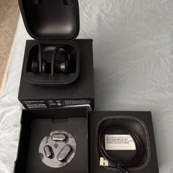 Power Beats Pro Earbuds