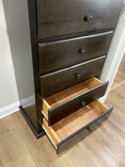 5 drawer solid wood dresser