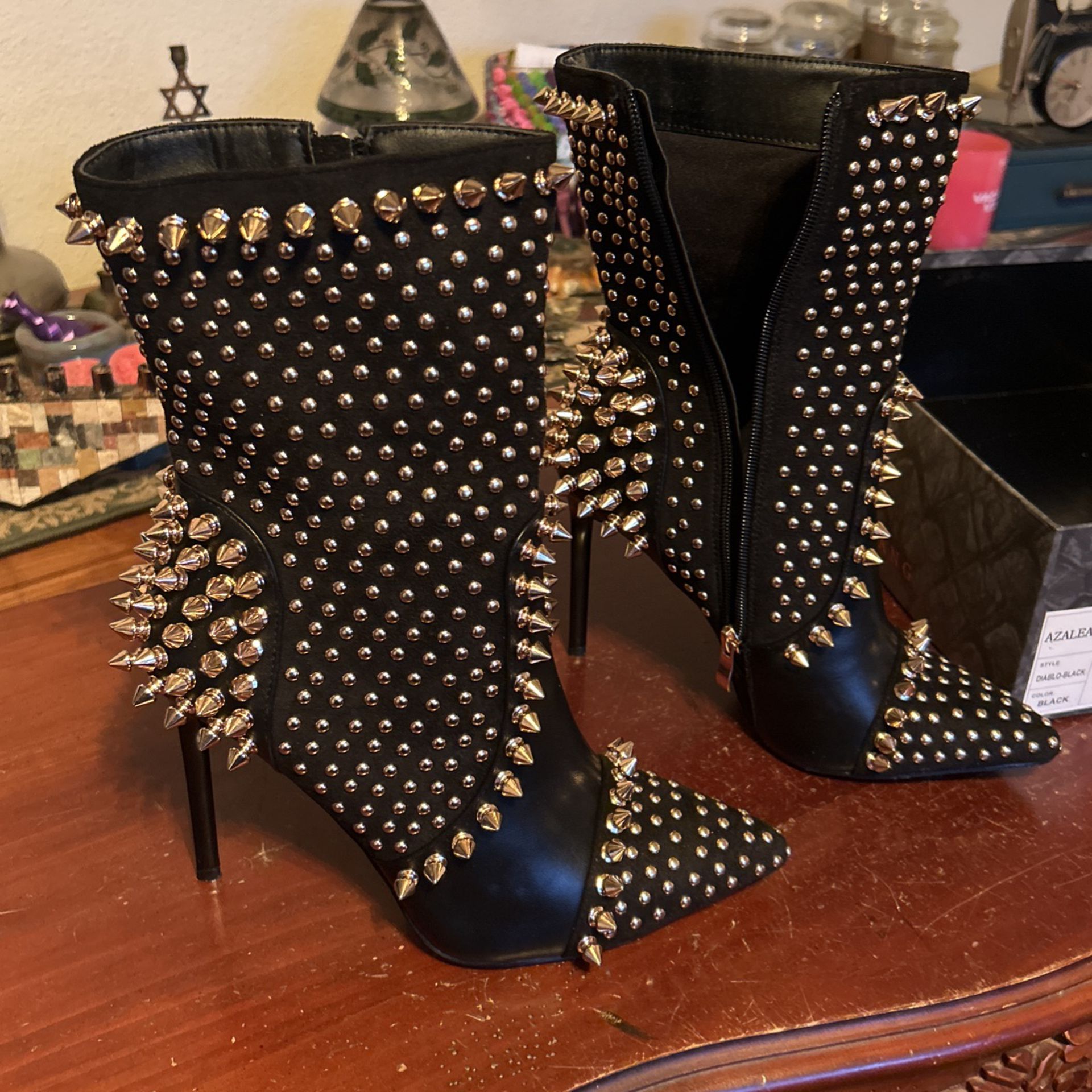 Azalea Wang Boots Size 8